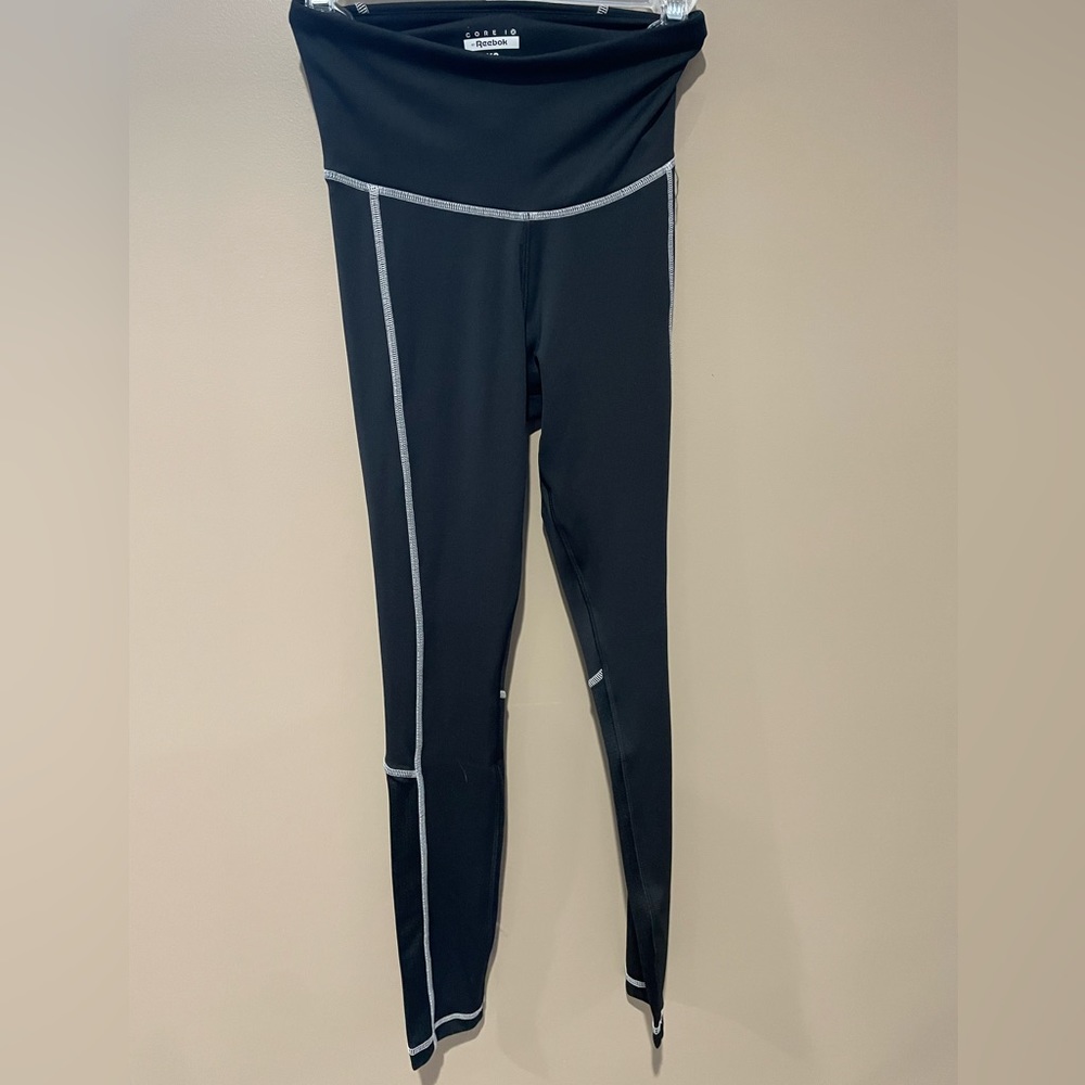 Womenβs XS Reebok leggings. Black. CoreIO. Skinny leg